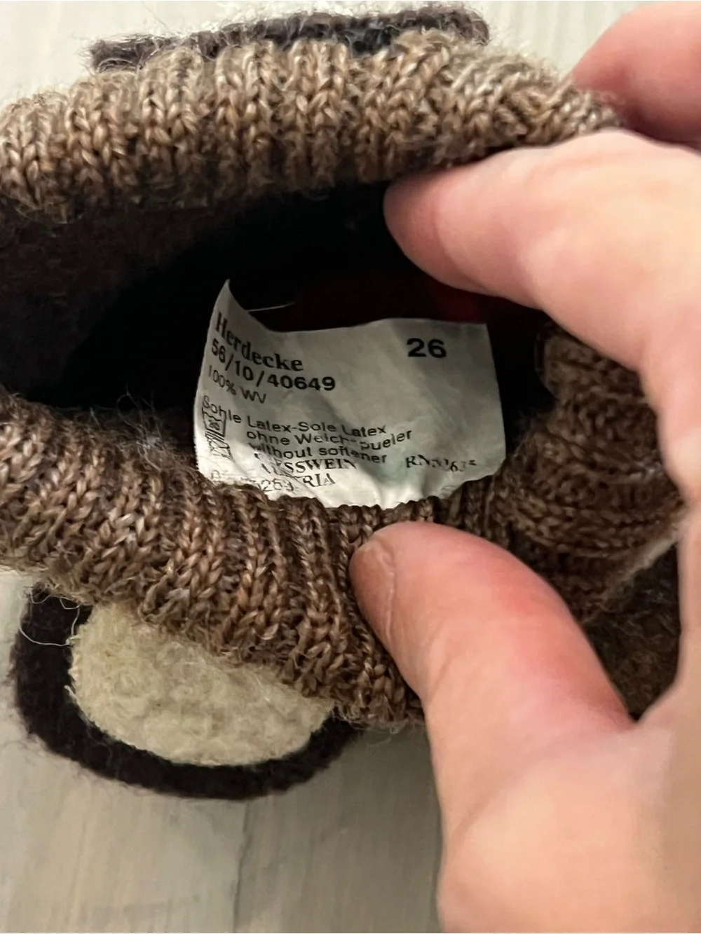 Giesswein wool boot slippers for kids size 26 (US 9.5)